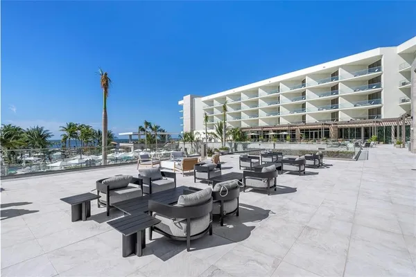 $40,000 | 1591 Gulf Of Mexico Drive, Unit 410, Longboat Key, FL 34228