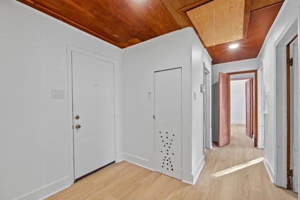 $2,000 | 1308 East 12th Street, Unit A, Austin, TX 78702