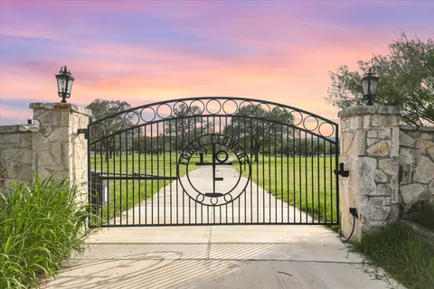 $3,350,000 | 24205 Highway 71, Spicewood, TX 78669