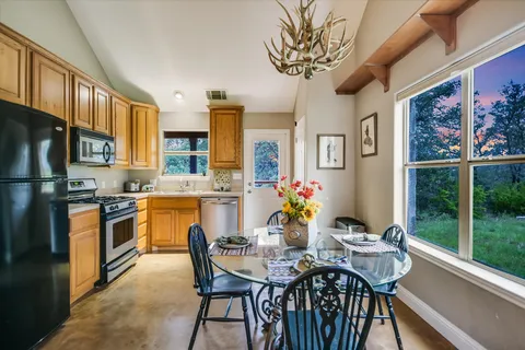 $3,350,000 | 24205 Highway 71, Spicewood, TX 78669