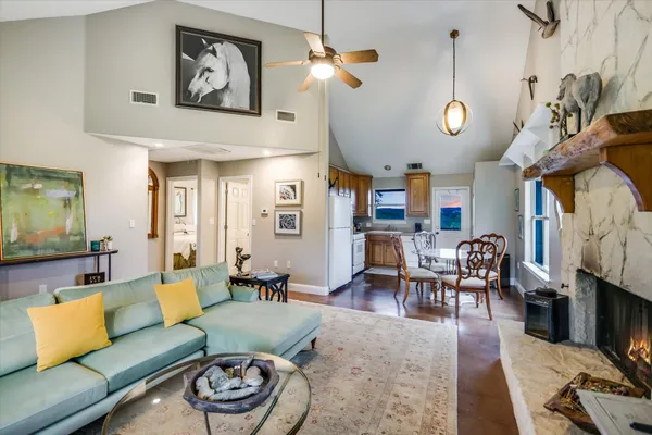 $3,350,000 | 24205 Highway 71, Spicewood, TX 78669