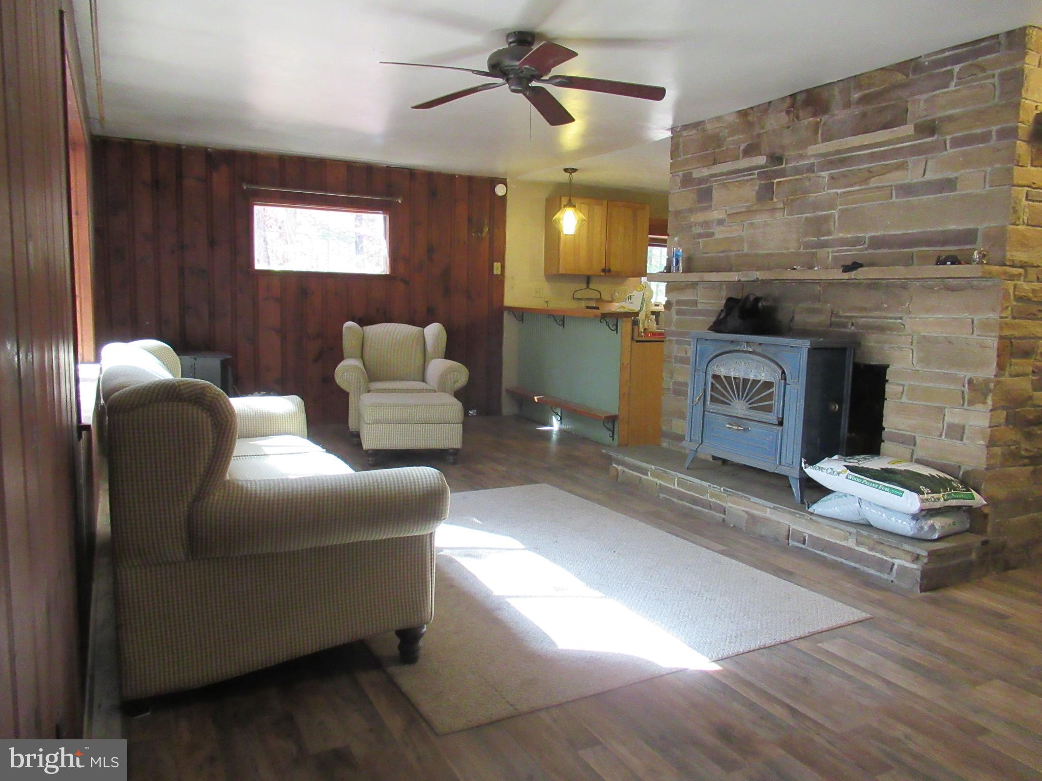 250 Norris Road Biglerville, PA 17307 - Photo 5 of 22 Living Room