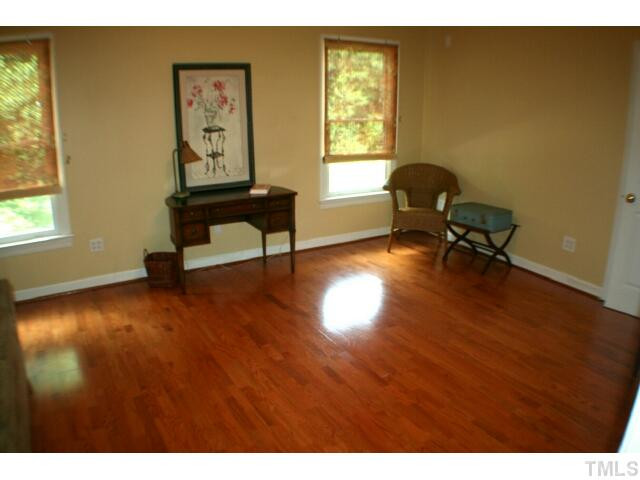 2705 10 Oaks Lane Raleigh, NC 27606 - Photo 22 of 25 Photo 22