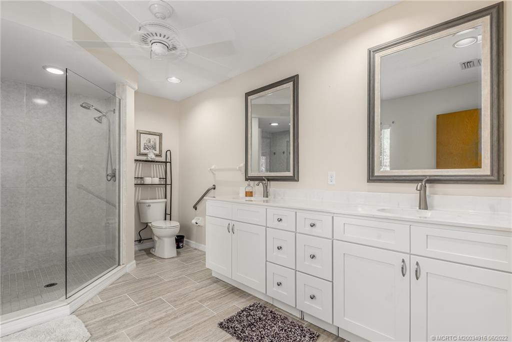 4236 Southeast Rainbows End Stuart, FL 34997 - Photo 17 of 32