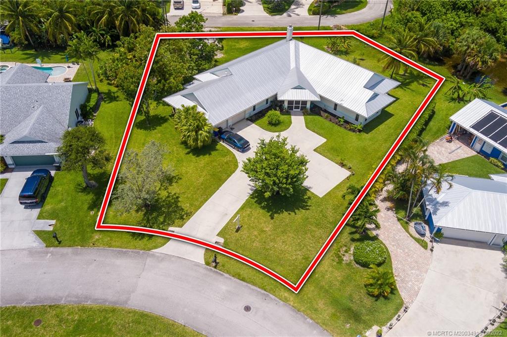 4236 Southeast Rainbows End Stuart, FL 34997 - Photo 2 of 32