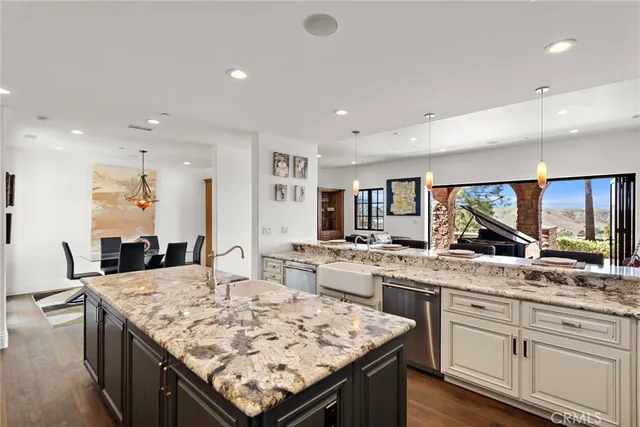 $4,349,900 | 7 Broken Arrow Street, Ladera Ranch, CA 92694