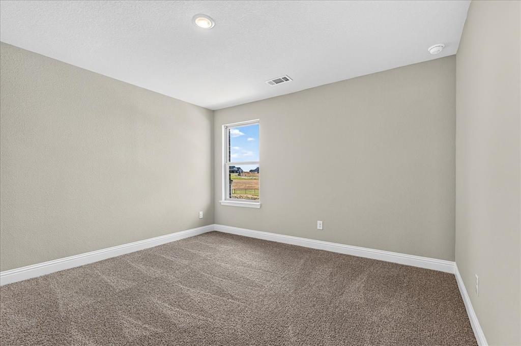 4045 Westfork Way Springtown, TX 76082 - Photo 33 of 39 Gallery Image 33