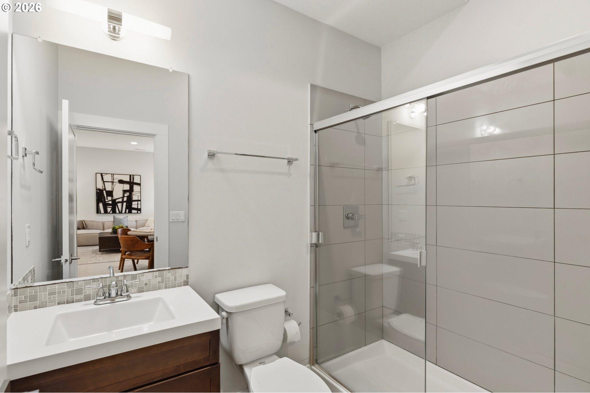 1722 Southwest Custer Street Portland, OR 97219 - Photo 33 of 46 Gallery Image 33