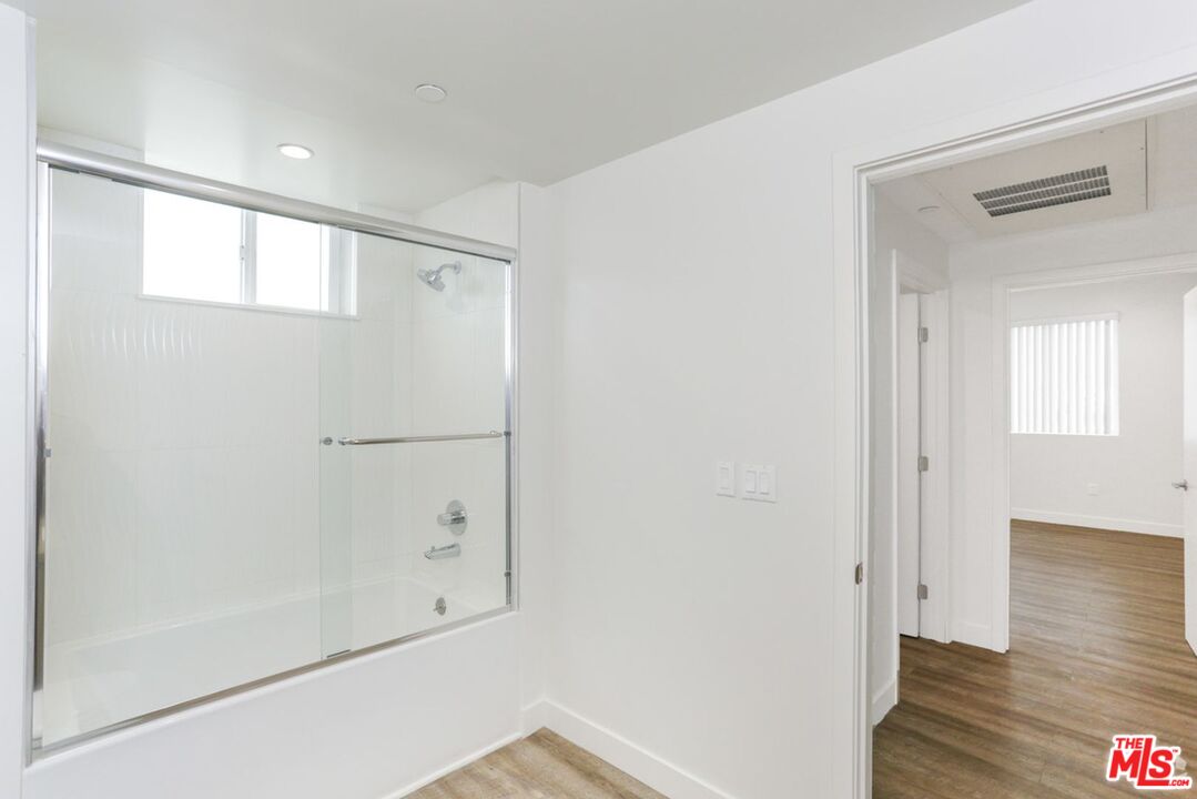 744 Hartford Avenue, Unit 206 Los Angeles, CA 90017 - Photo 17 of 23 a view of an empty room