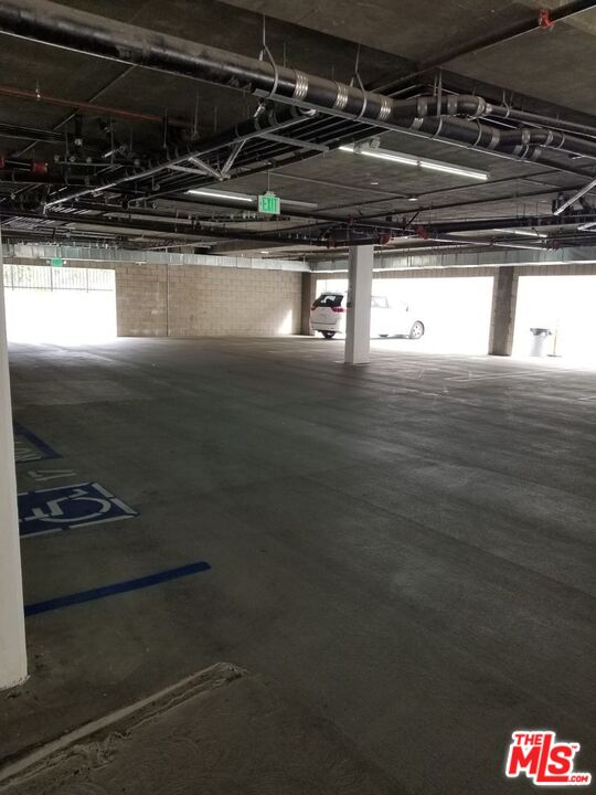 744 Hartford Avenue, Unit 206 Los Angeles, CA 90017 - Photo 23 of 23 a close view of stove