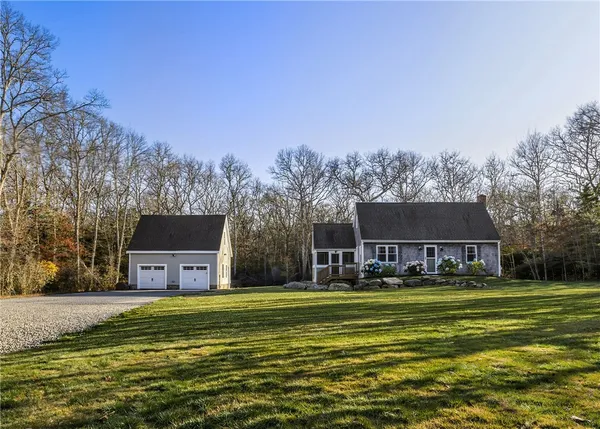 $949,000 | 140 Long Highway, Little Compton, RI 02837