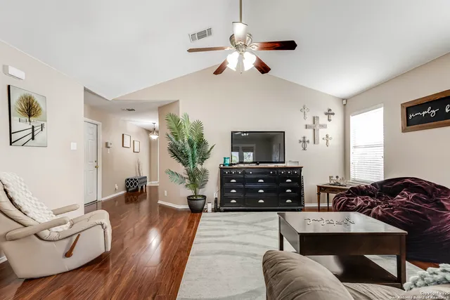 $269,900 | 8519 Chickasaw Bluff, Converse, TX 78109