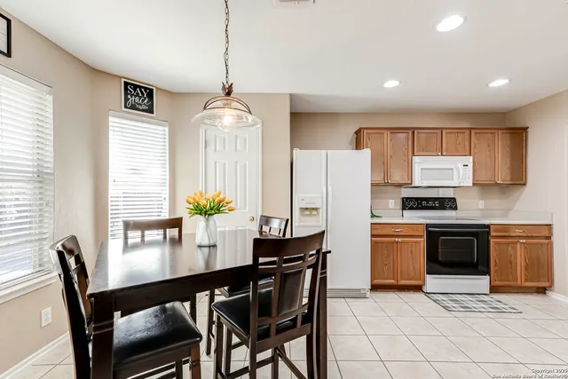 $269,900 | 8519 Chickasaw Bluff, Converse, TX 78109