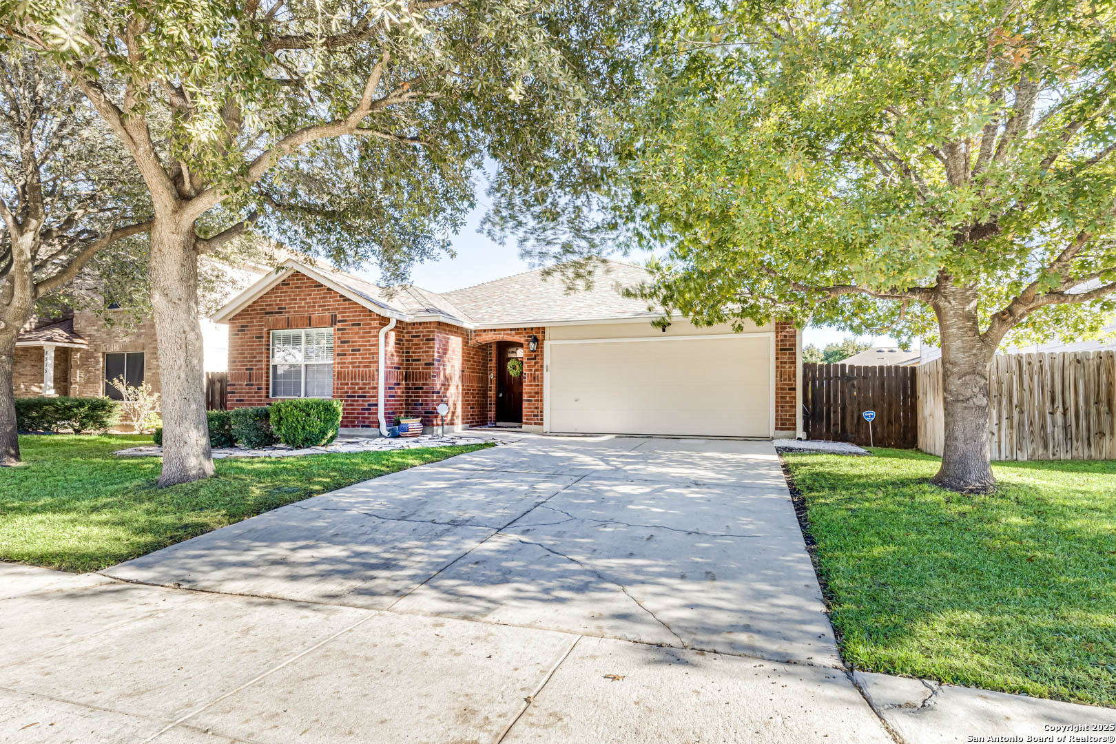 8519 Chickasaw Bluff Converse, TX 78109 - Photo 3 of 34