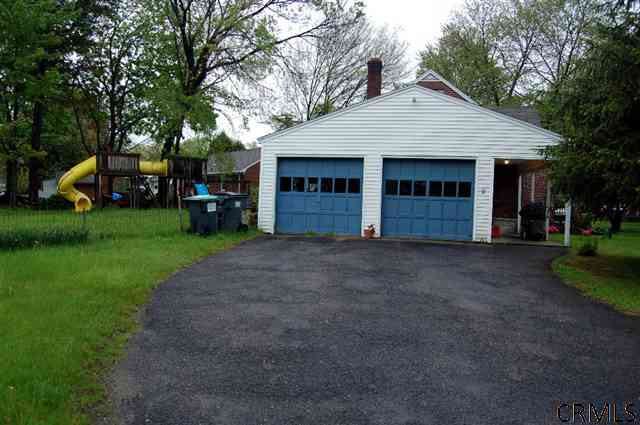 121 Lansing Road South Colonie, NY 12304 - Photo 2 of 8 Photo 2