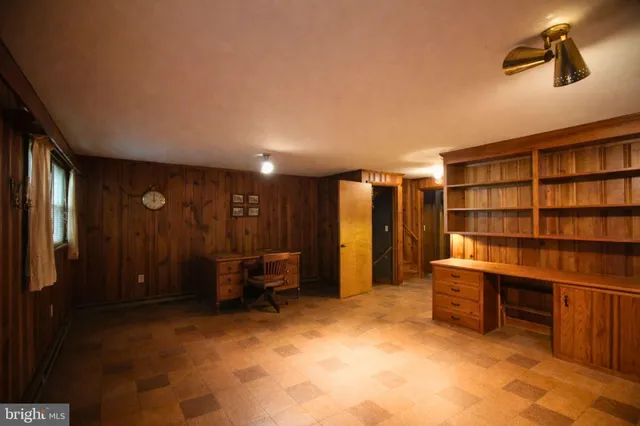 a view of workspace with furniture