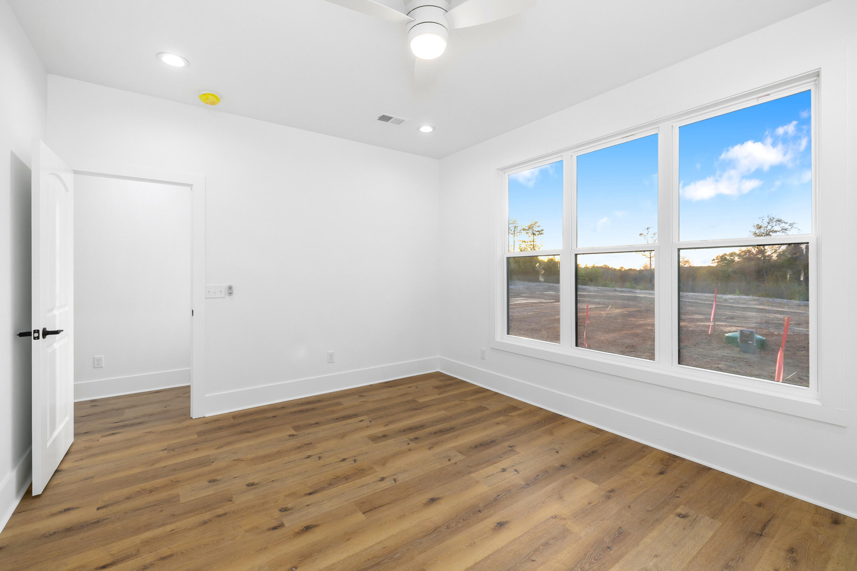 3074 Peach Orchard Road Dalzell, SC 29040 - Photo 15 of 35 Primary Suite
