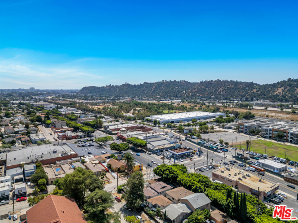 2206 West Ave 30 Los Angeles, CA 90065 - Photo 11 of 14