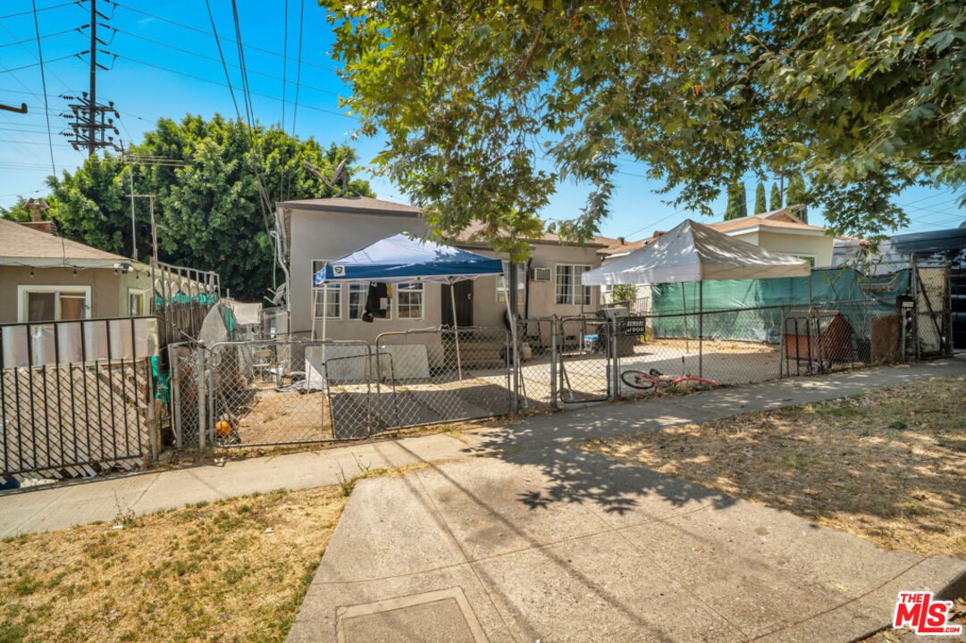 2206 West Ave 30 Los Angeles, CA 90065 - Photo 3 of 14