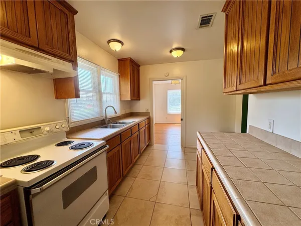 $2,200 | 201 Arrow Highway, Claremont, CA 91711