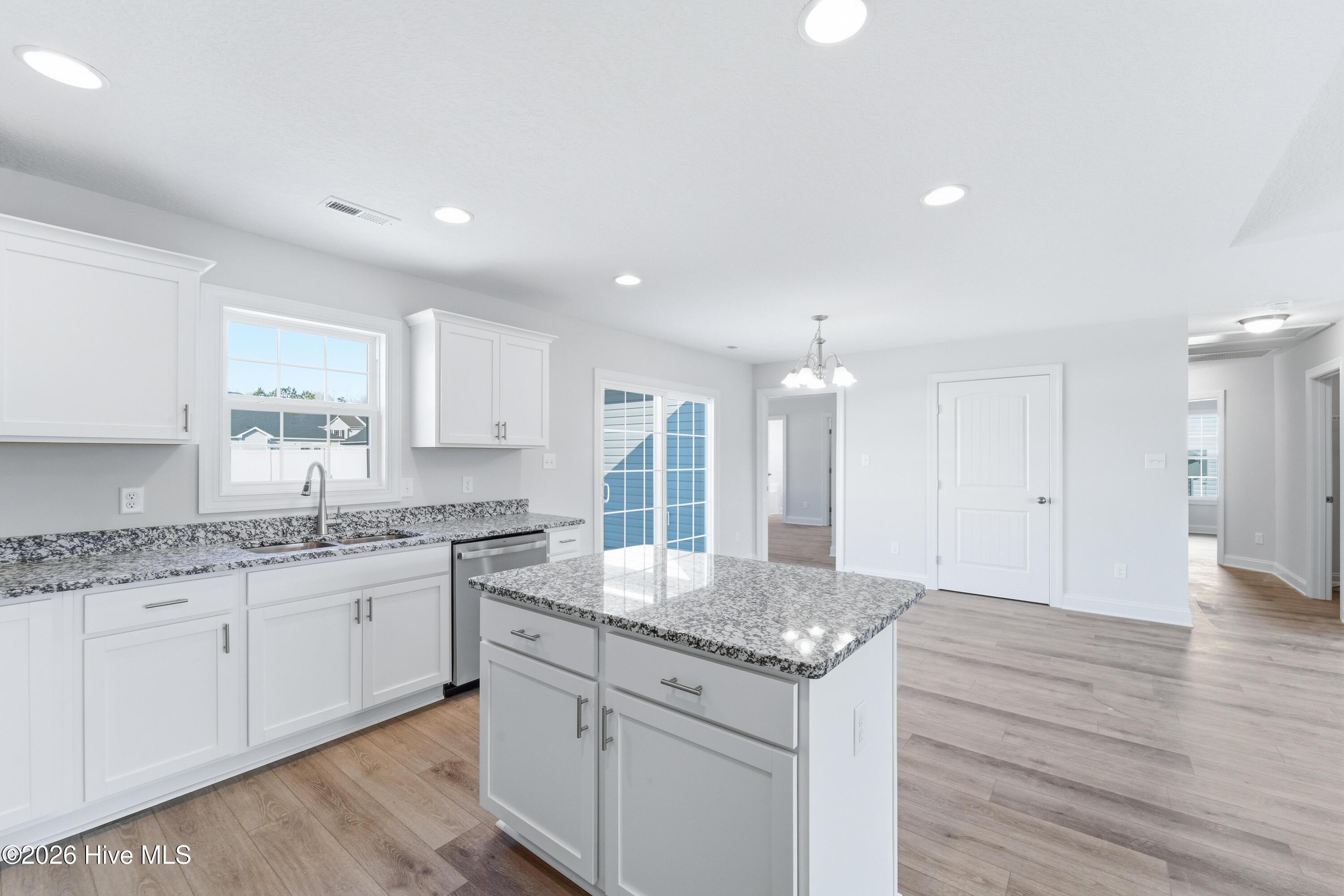 720 Regiment Road Jacksonville, NC 28546 - Photo 15 of 27 DSC01172