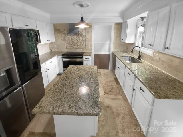 $575,000 | 10518 Fairway Ridge Road, Charlotte, NC 28277