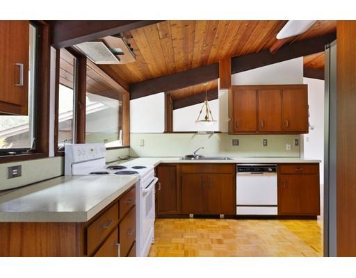 253 Old Concord Road Lincoln, MA 01773 - Photo 11 of 19