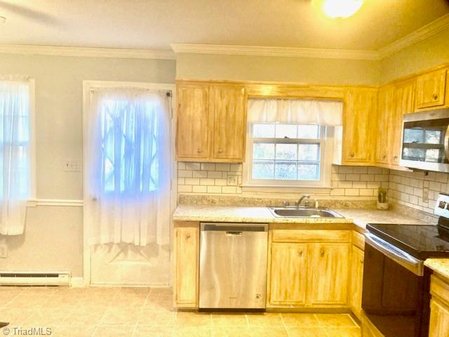1105 Robinhood Road, Unit C High Point, NC 27262 - Photo 4 of 11 KITCHEN VIEW