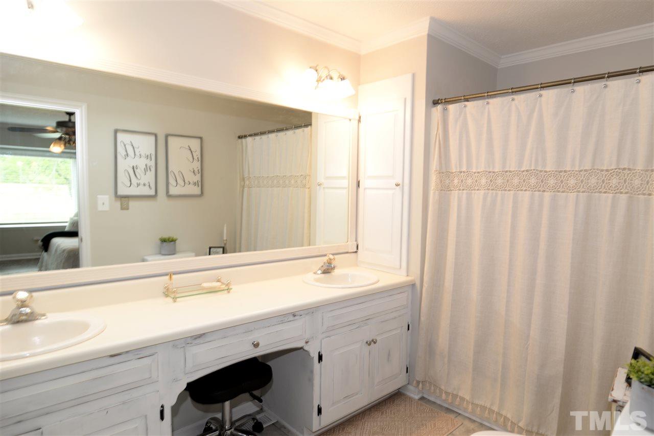 883 Corbett Road Clayton, NC 27520 - Photo 19 of 30 Gallery Image 19
