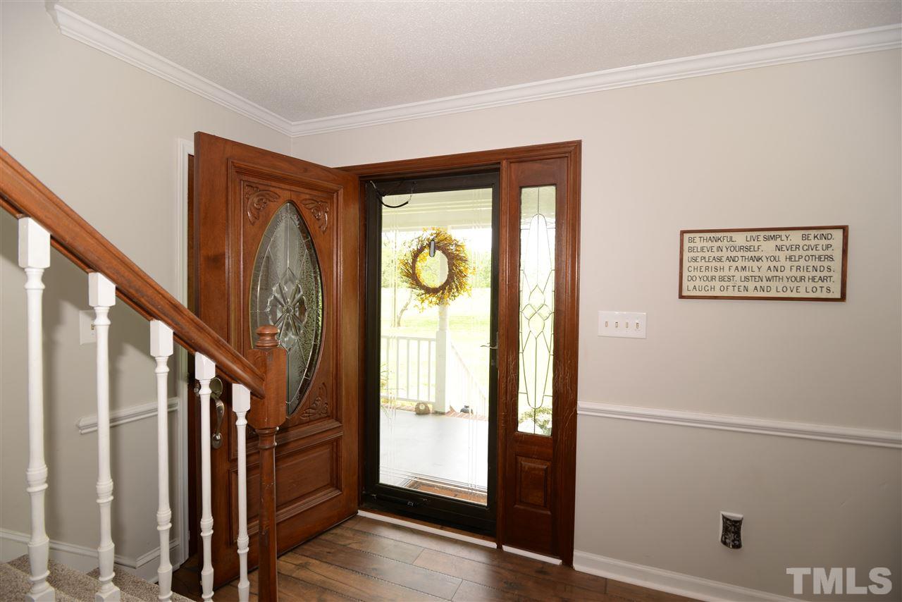 883 Corbett Road Clayton, NC 27520 - Photo 5 of 30 Gallery Image 5