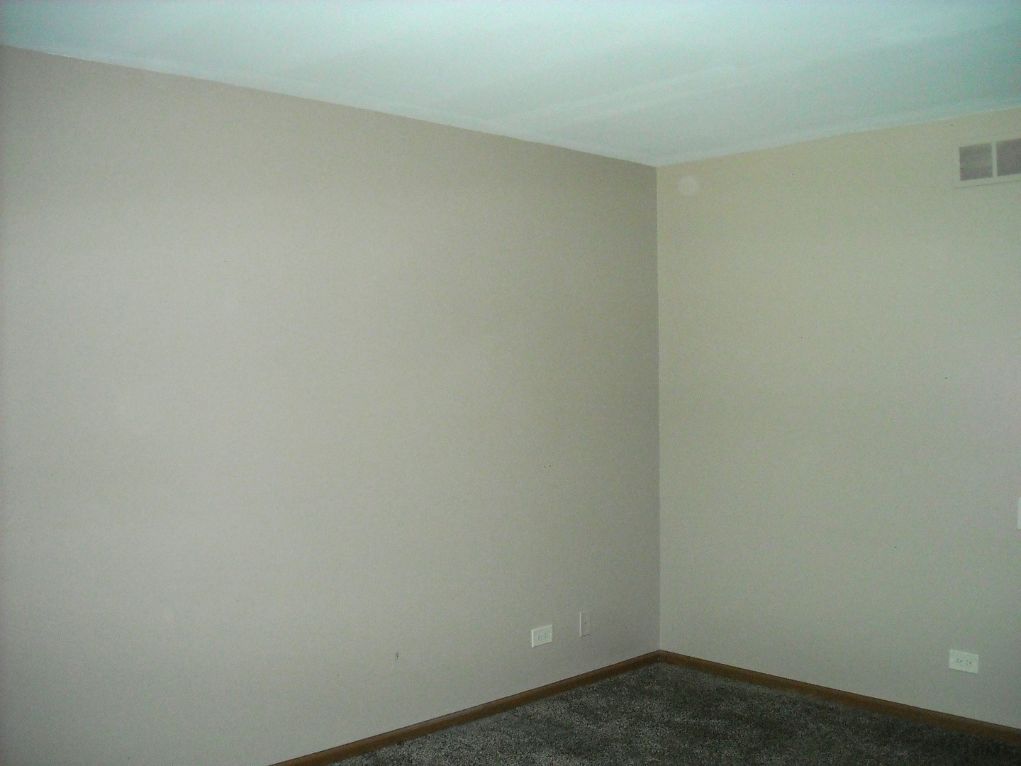 Undisclosed Address Aurora, IL 60504 - Photo 4 of 12