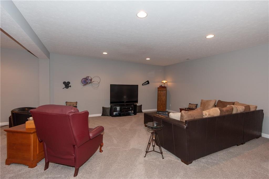 6134 Roxburgh Place Noblesville, IN 46062 - Photo 19 of 28 Gallery Image 19