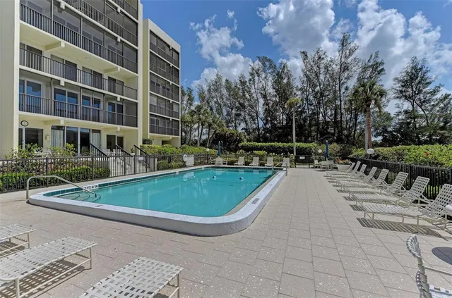 $4,800 | 3240 Gulf Of Mexico Drive, Unit 603, Longboat Key, FL 34228