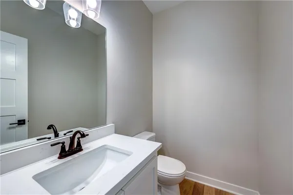 $699,000 | 4005 Northeast Apple Grove Drive, Lee's Summit, MO 64064