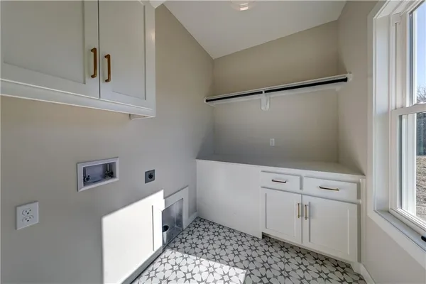 $699,000 | 4005 Northeast Apple Grove Drive, Lee's Summit, MO 64064