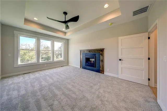 $764,900 | 4005 Northeast Apple Grove Drive, Lee's Summit, MO 64064