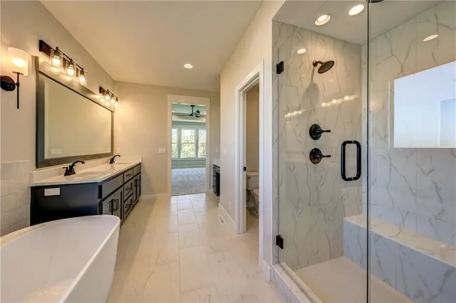 $764,900 | 4005 Northeast Apple Grove Drive, Lee's Summit, MO 64064