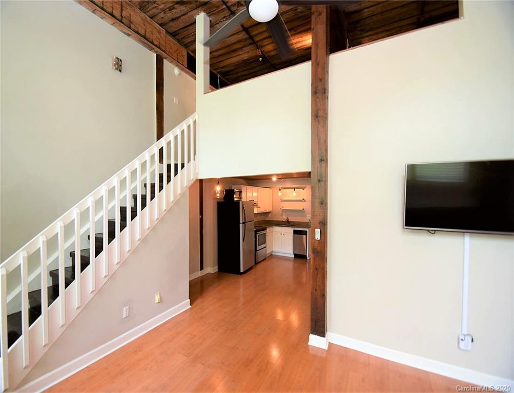 201 South Hoskins Road, Unit 124 Charlotte, NC 28208 - Photo 12 of 21