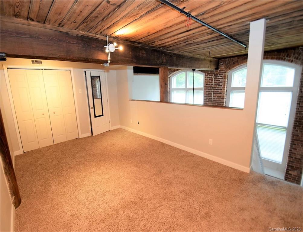 201 South Hoskins Road, Unit 124 Charlotte, NC 28208 - Photo 14 of 21