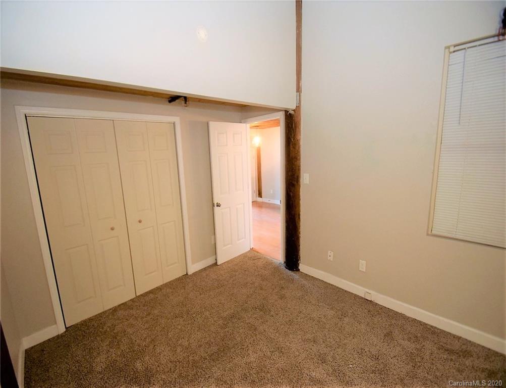 201 South Hoskins Road, Unit 124 Charlotte, NC 28208 - Photo 15 of 21