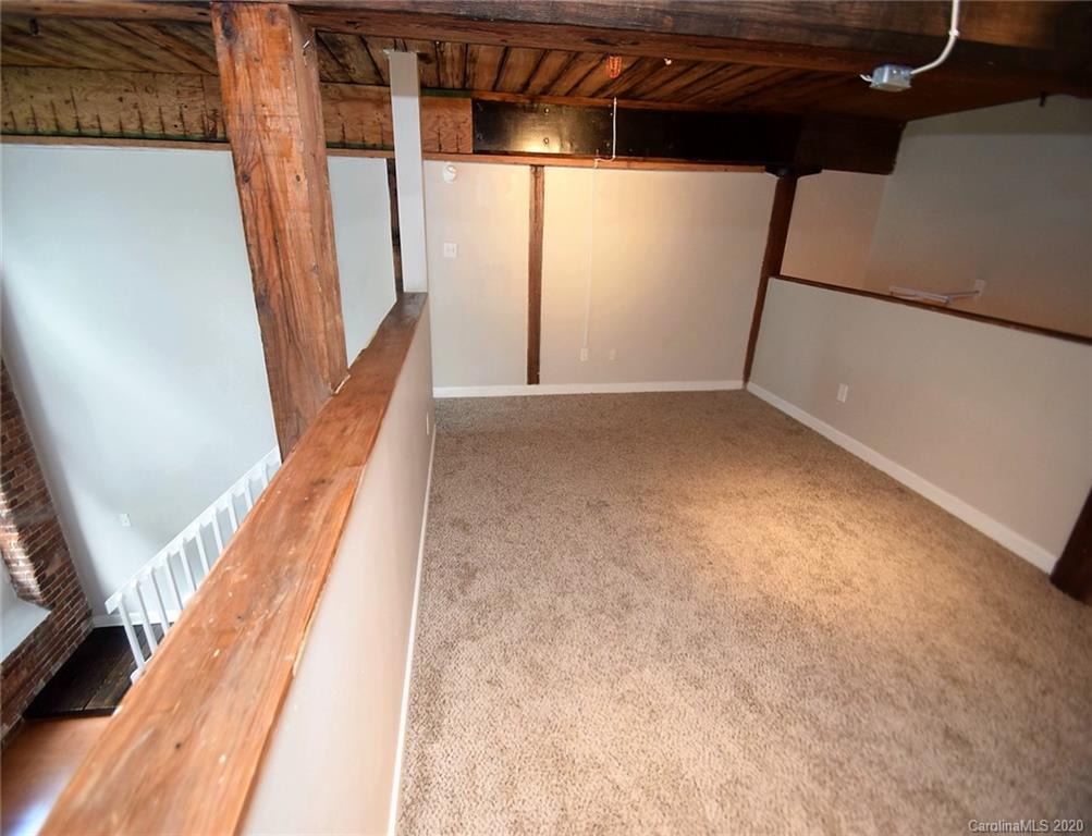 201 South Hoskins Road, Unit 124 Charlotte, NC 28208 - Photo 17 of 21