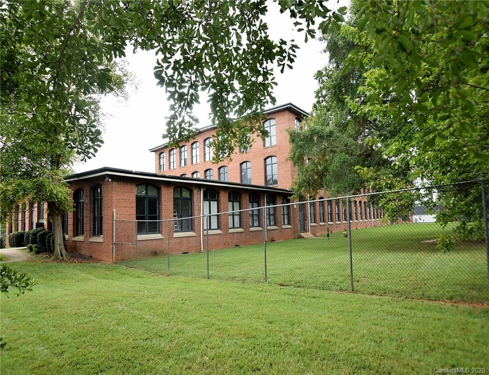 201 South Hoskins Road, Unit 124 Charlotte, NC 28208 - Photo 18 of 21