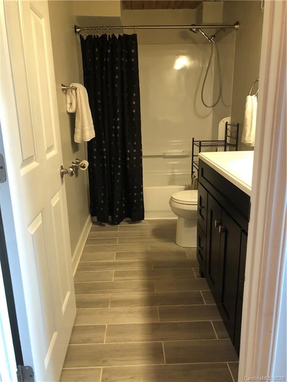 201 South Hoskins Road, Unit 124 Charlotte, NC 28208 - Photo 5 of 21