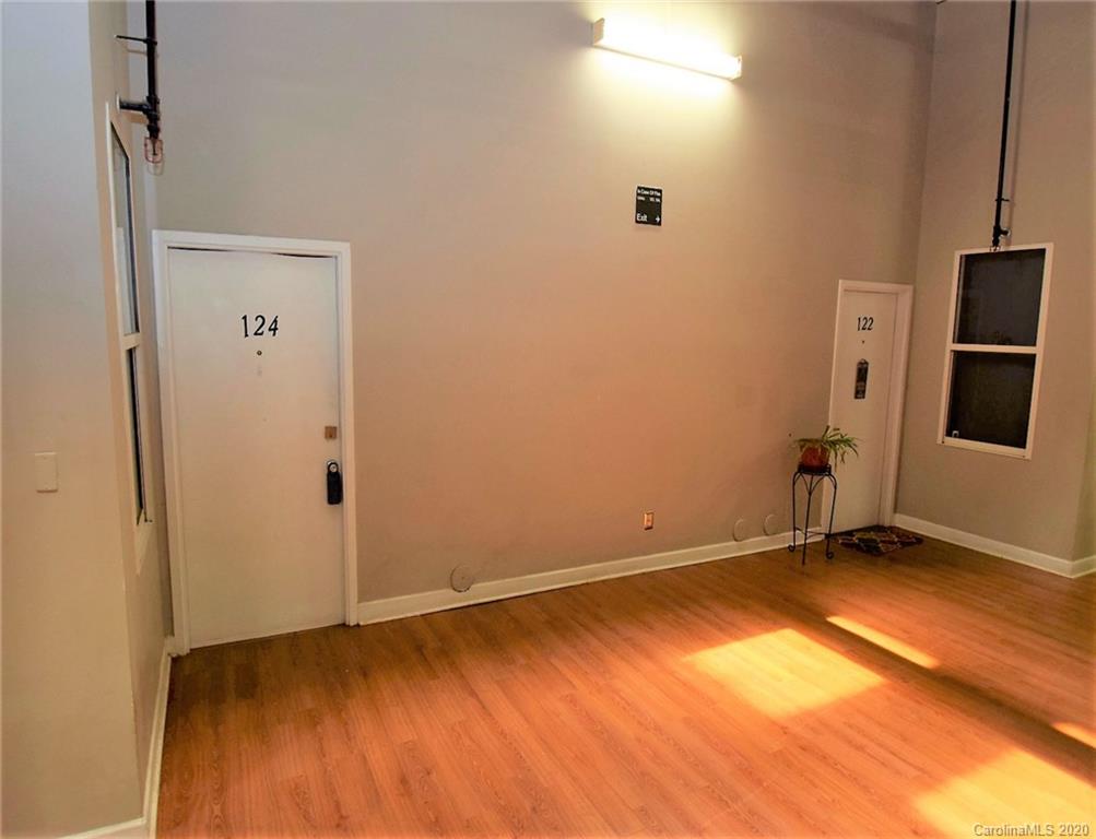 201 South Hoskins Road, Unit 124 Charlotte, NC 28208 - Photo 8 of 21