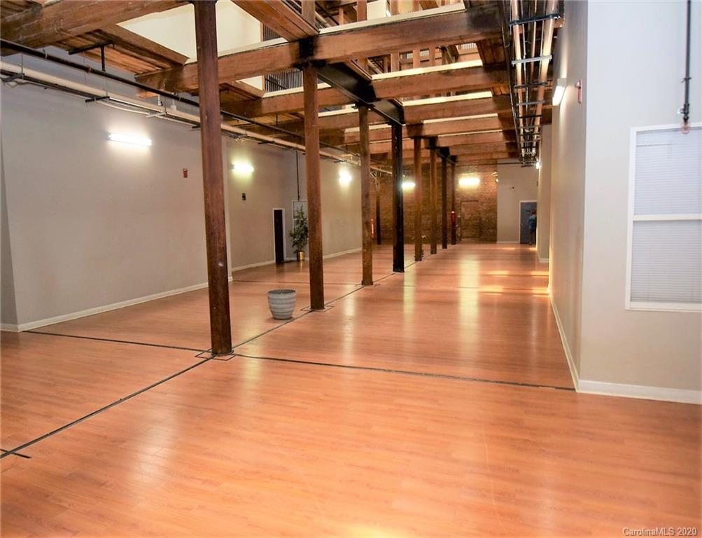 201 South Hoskins Road, Unit 124 Charlotte, NC 28208 - Photo 10 of 21