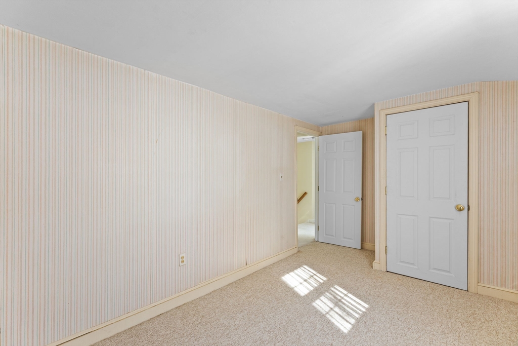 39 MacDonald Circle Walpole, MA 02081 - Photo 24 of 38 a view of empty room