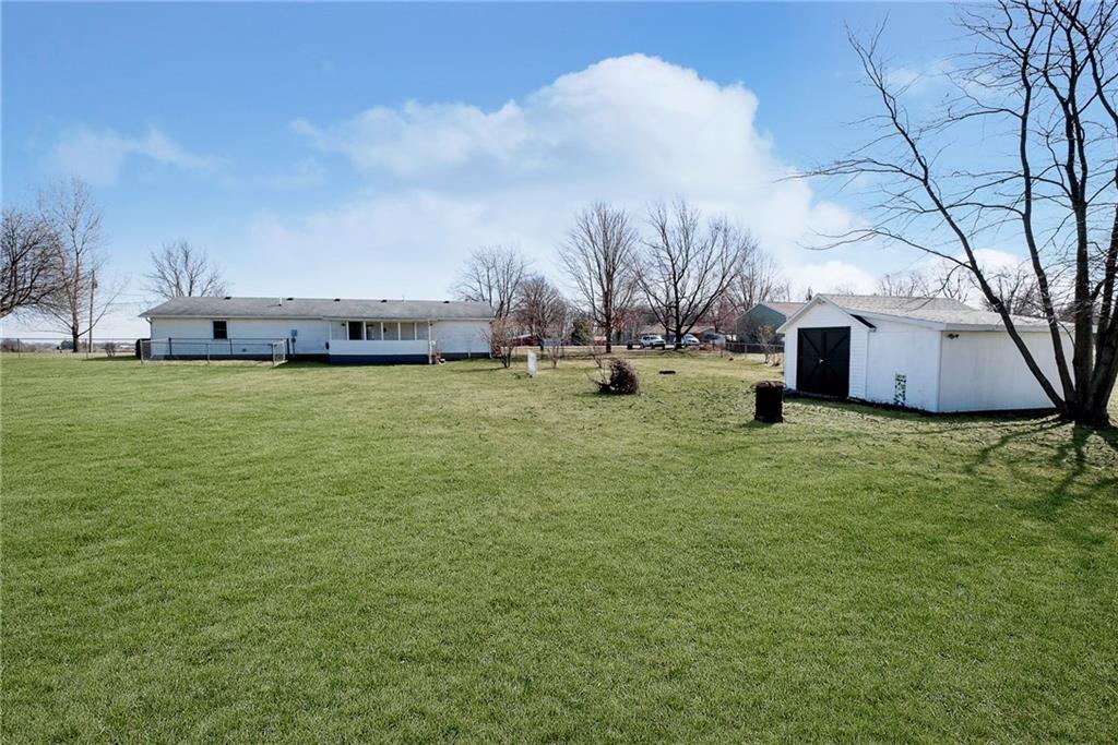 2501 North Country Club Road Muncie, IN 47303 - Photo 4 of 18
