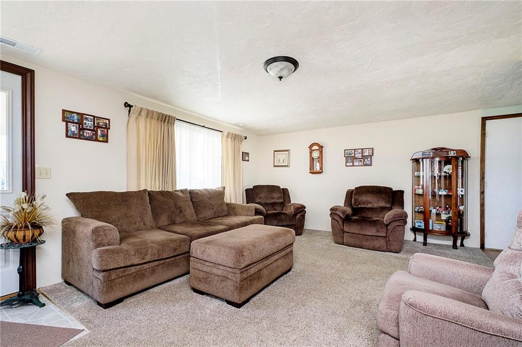 2501 North Country Club Road Muncie, IN 47303 - Photo 7 of 18