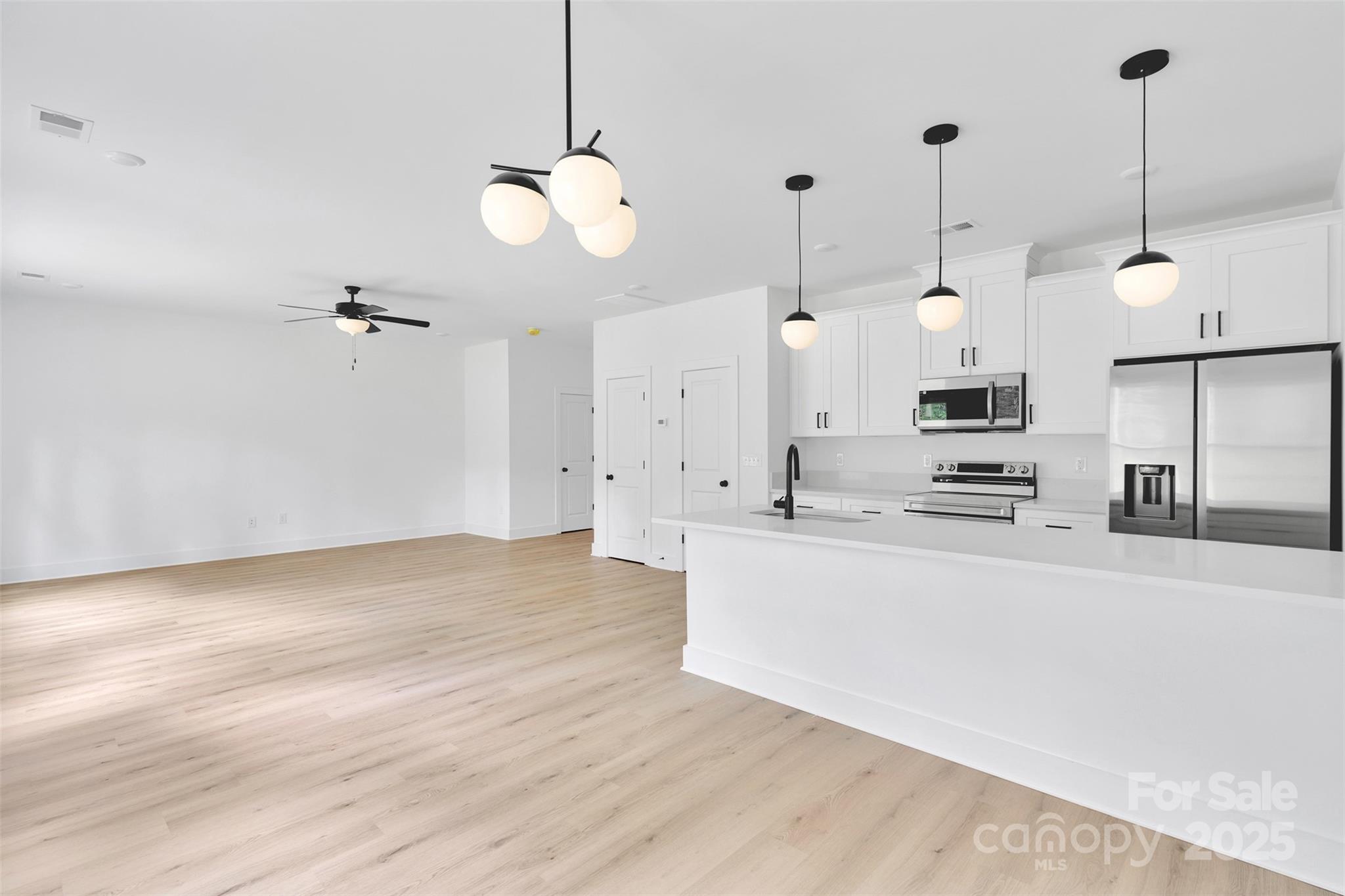 3545 Lake Road Charlotte, NC 28269 - Photo 14 of 32 Gallery Image 14