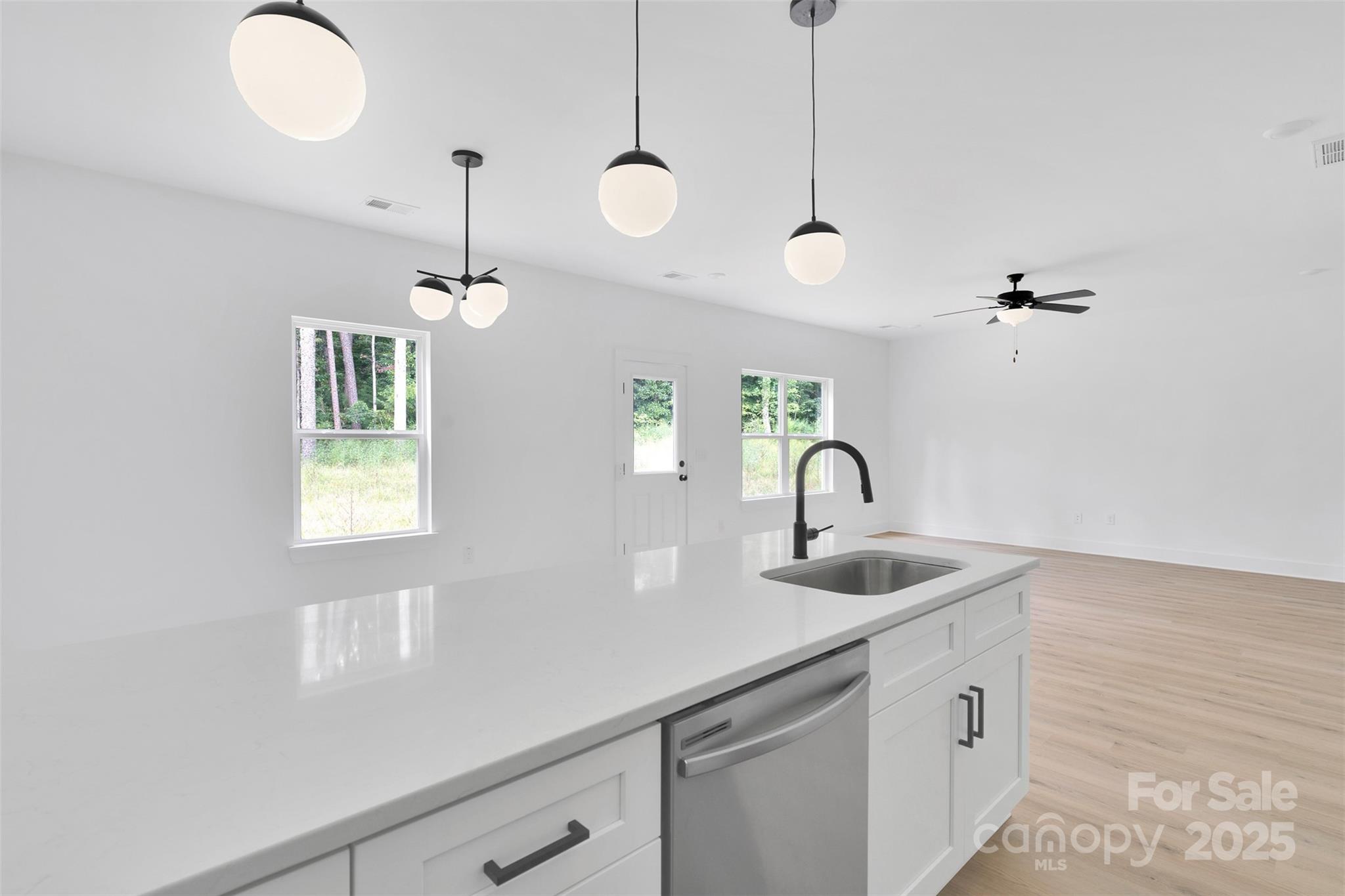 3545 Lake Road Charlotte, NC 28269 - Photo 15 of 32 Gallery Image 15